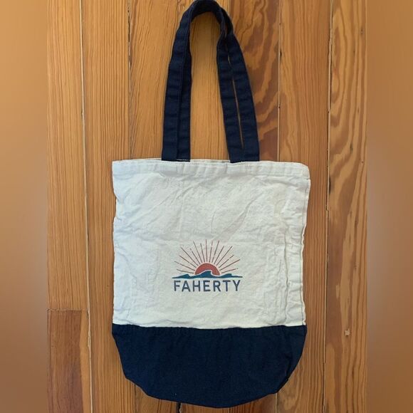 Faherty Tote - Picture 1 of 4